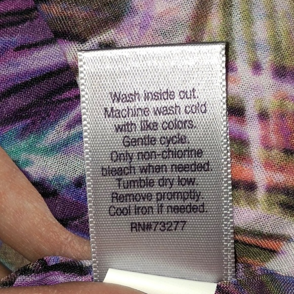 Jennifer Lopez Tropical Print Flowy Top Size Large - Picture 8 of 8